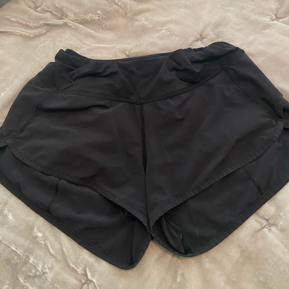 Pre-owned Lululemon shorts Size 4